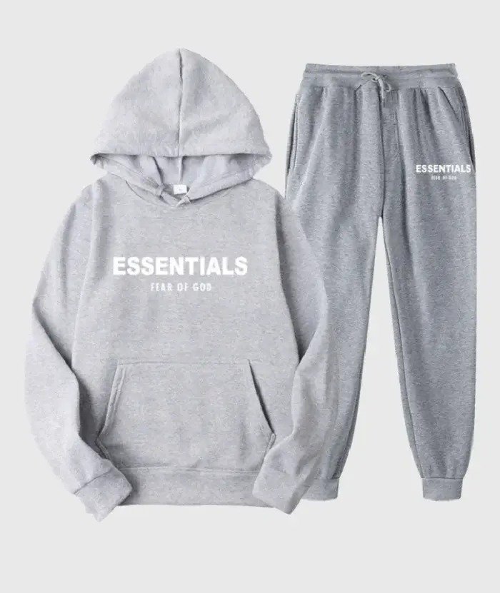 Why the Essentials Hoodie Quietly Became My Most-Worn Piece